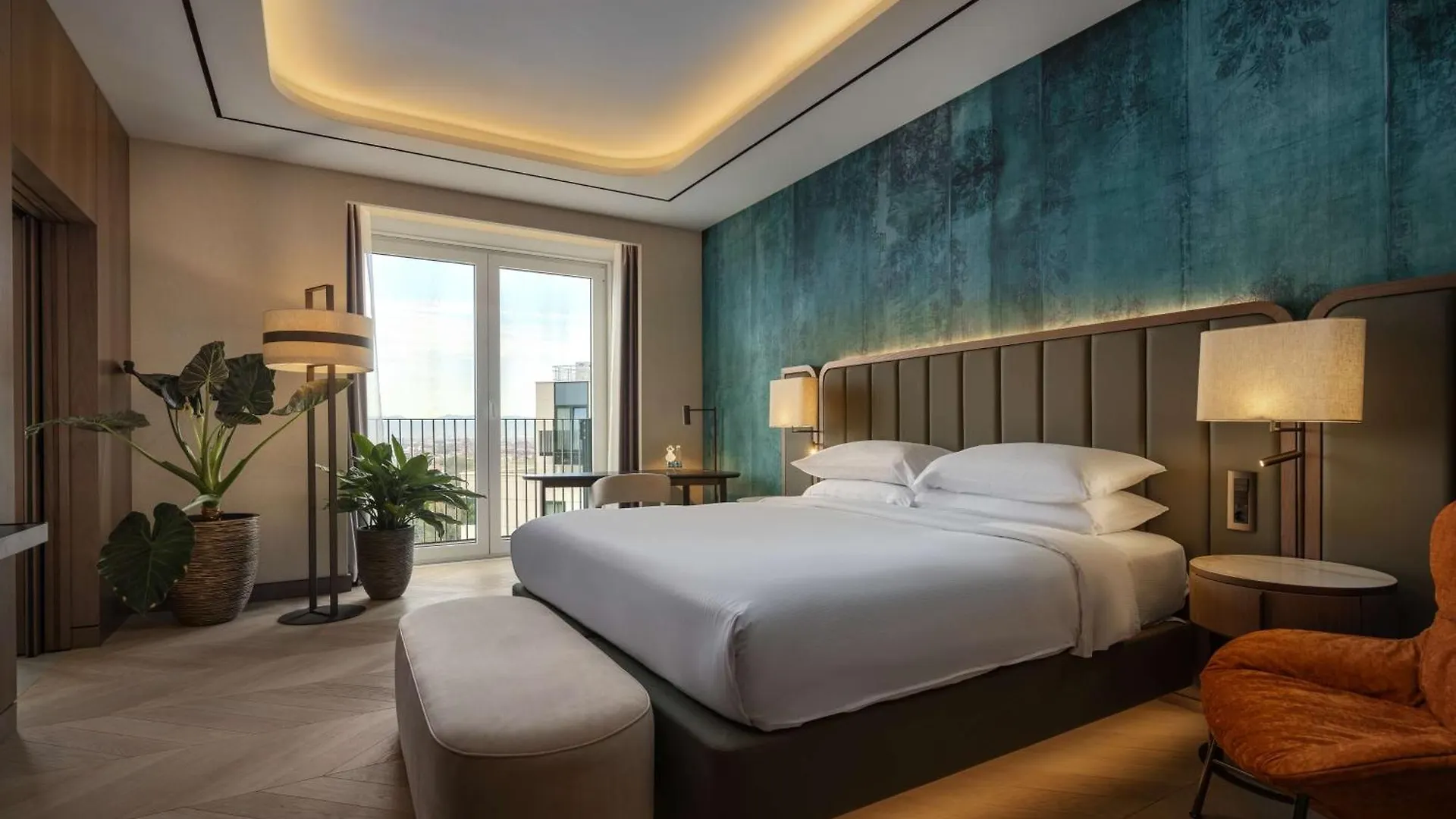 Hilton Sofia Hotel 5*,