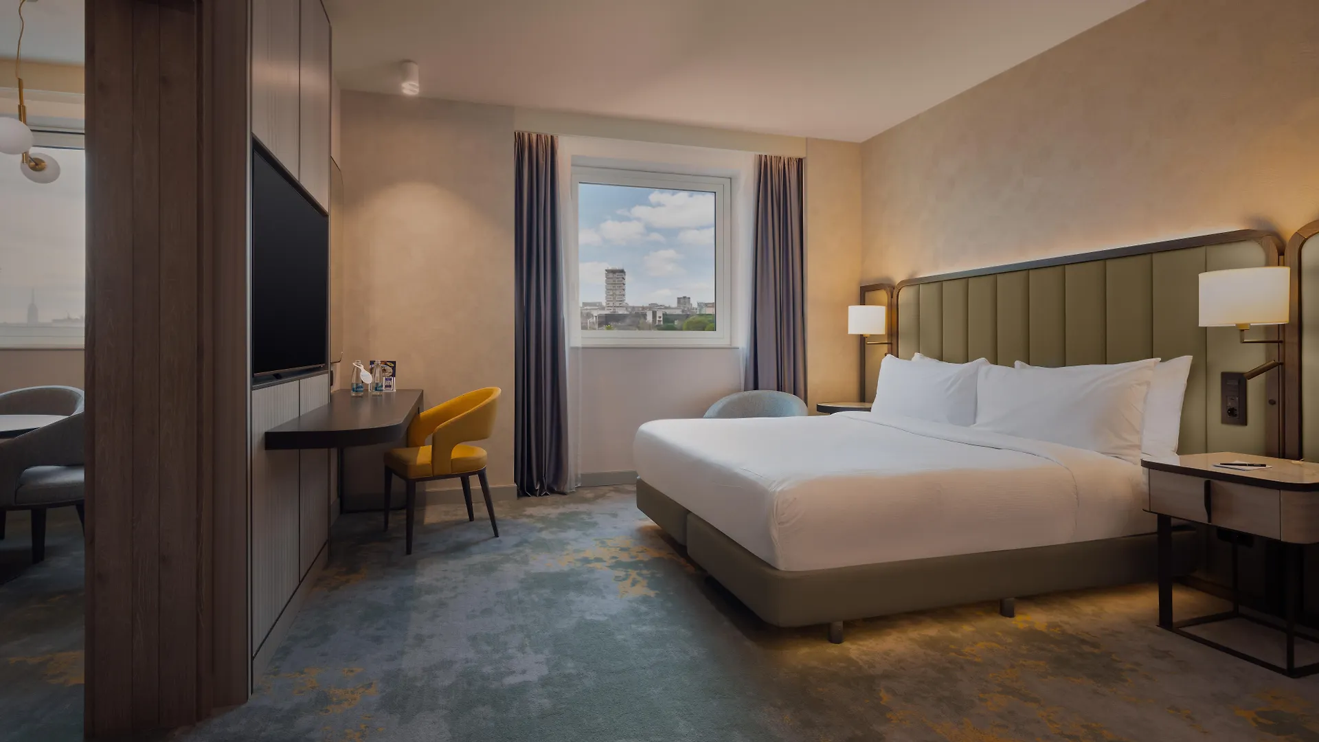 Hotel Hilton Sofía 5*,